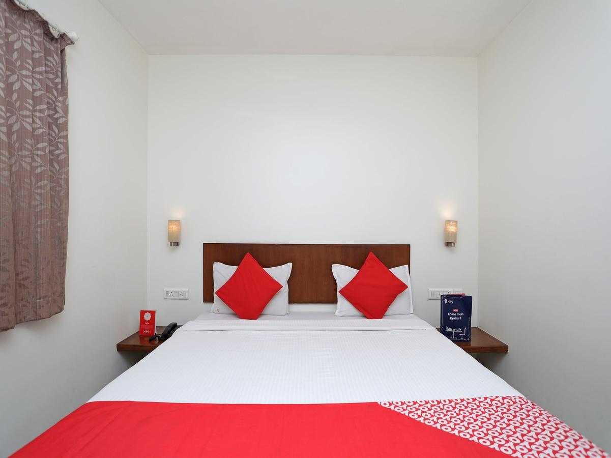 Oyo 1194 Hotel Gulmohr Pune Exterior foto